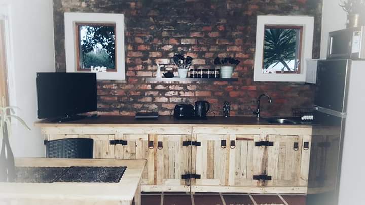 To Let 1 Bedroom Property for Rent in Seaside Longships Western Cape